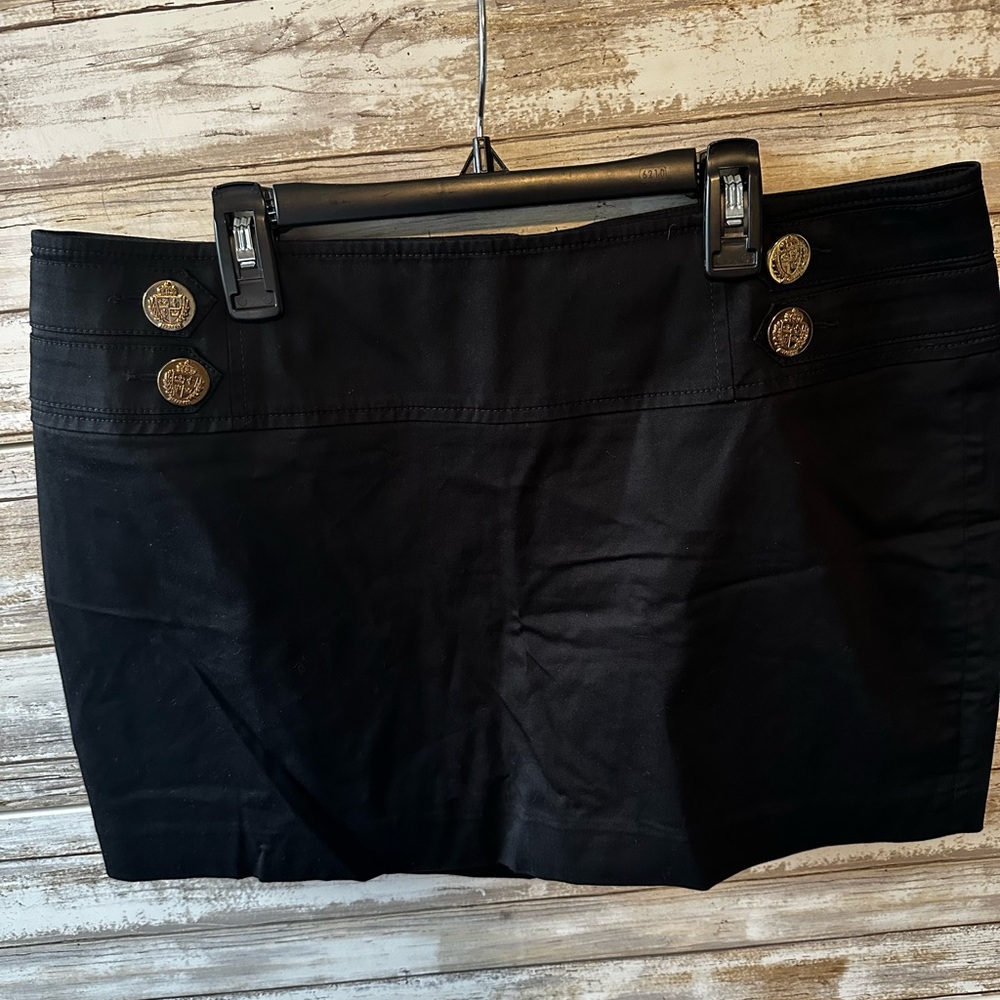 🖤 Express Black Mini Skirt Size 12 Gold Crest Buttons Stretch